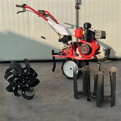 Selbstfahrende Bodenbearbeitungsmaschine